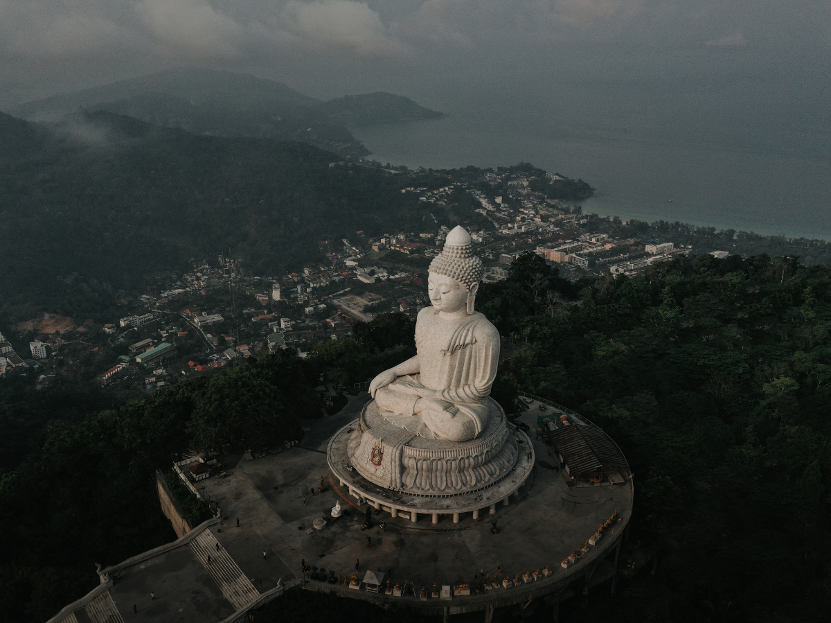 Thailands Tourismus in der Krise: Rückgang der internationalen Ankünfte!